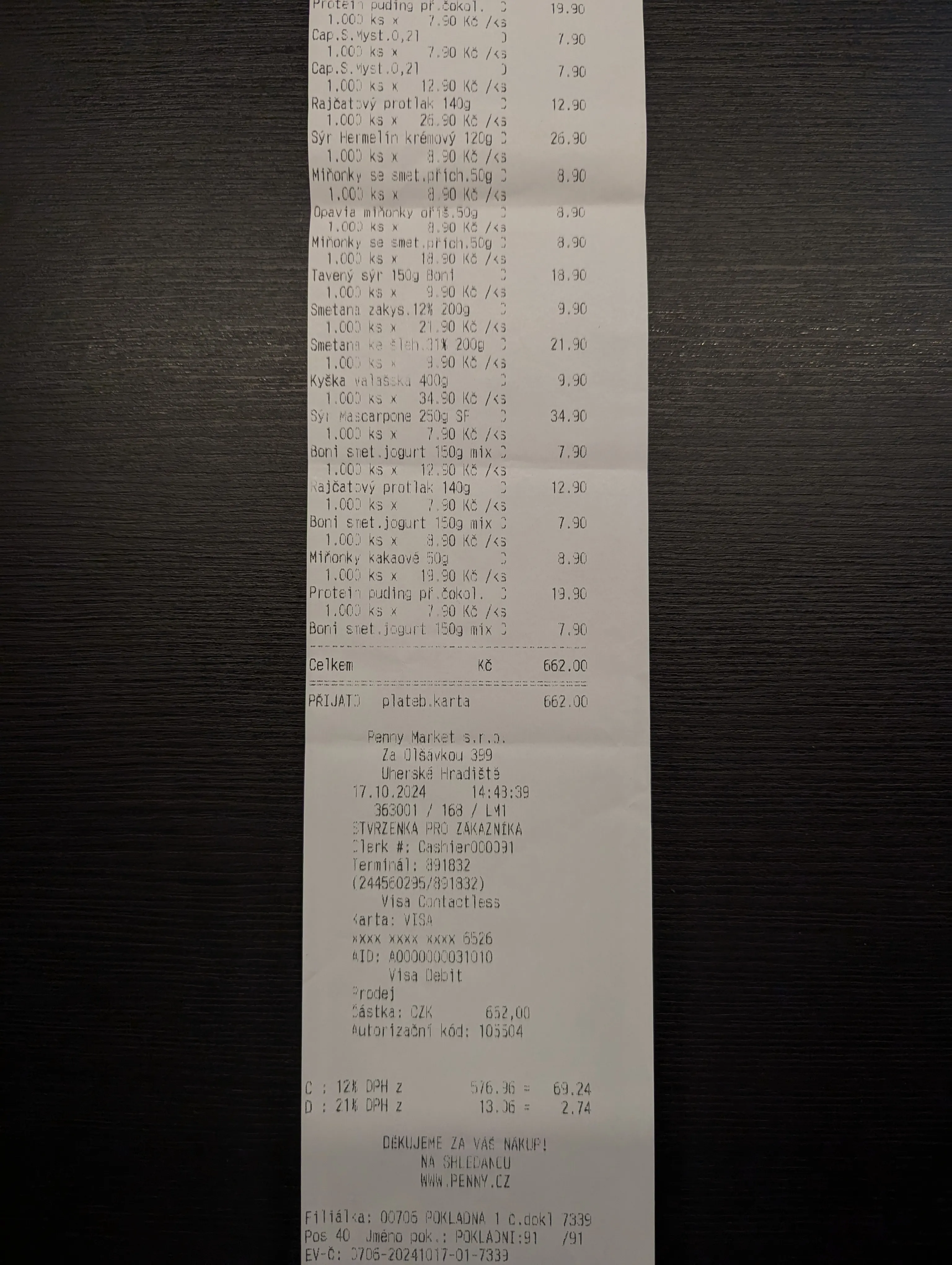 třetí část dlouhé účtenky vyfocené zblízka